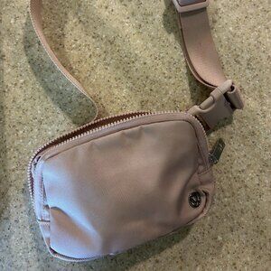 Lululemon Everywhere Belt Bag - Blush Pink - Nylon - GREAT CONDITION